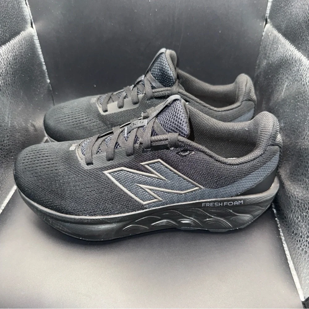 Size 9 - New Balance 520 Fresh Foam Black, Clean, No Box, W520LT9, Great Cond